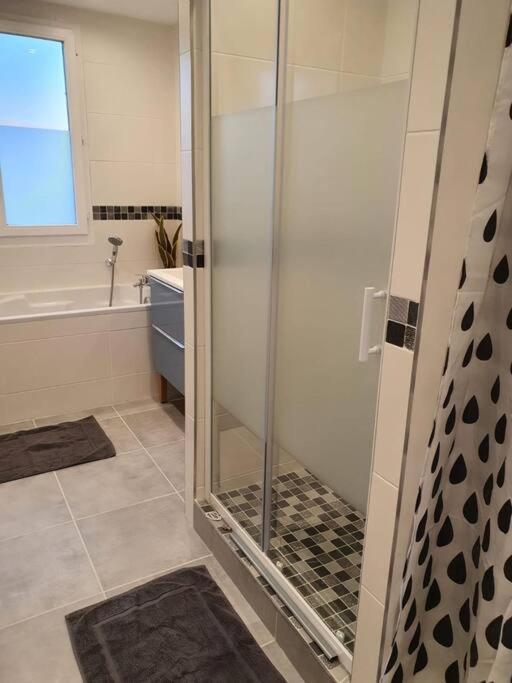 Appartement F3 Eurexpo Groupama Stadium Meyzieu Centre Extérieur photo